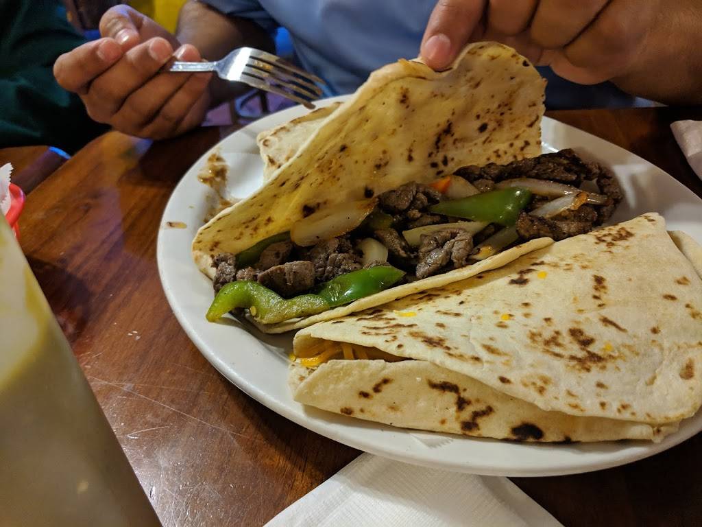 Chinese Mexican Grill | restaurant | 1302 Somerset Rd, San Antonio, TX 78211, USA | 2109329163 OR +1 210-932-9163