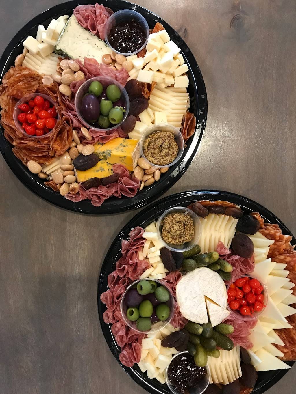 Share: Cheesebar | restaurant | 6105 Ridge Ave, Cincinnati, OH 45213, USA | 5133513063 OR +1 513-351-3063