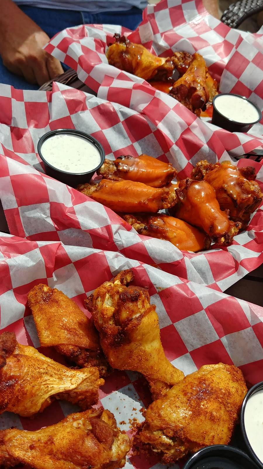 BootLeggers Saloon & Eatery | restaurant | 19735 Iguana St NW, Nowthen, MN 55330, USA | 7634414845 OR +1 763-441-4845