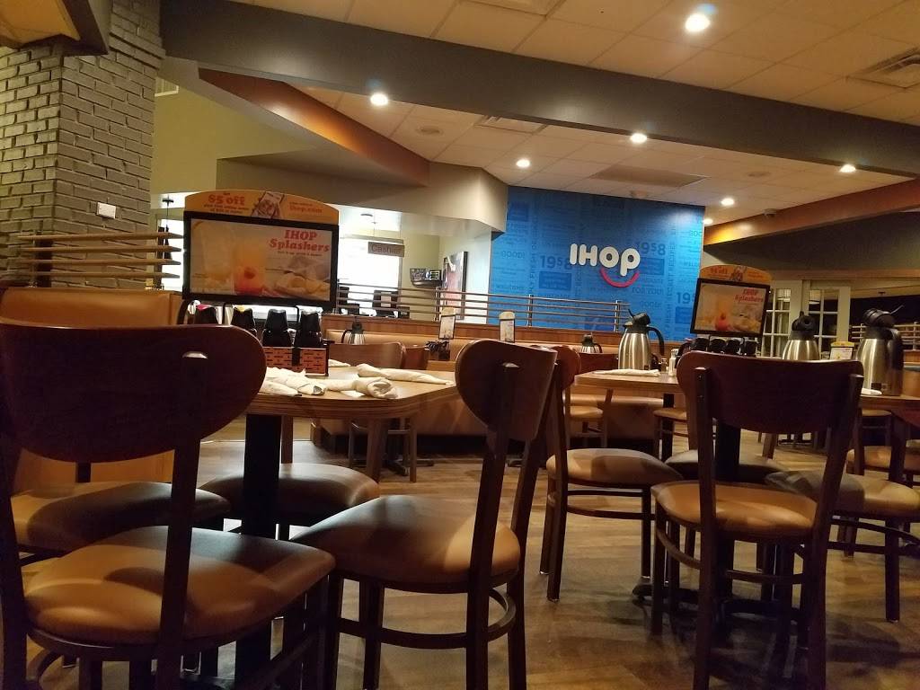 IHOP | restaurant | 408 E Bearss Ave, Tampa, FL 33613, USA | 8139602679 OR +1 813-960-2679