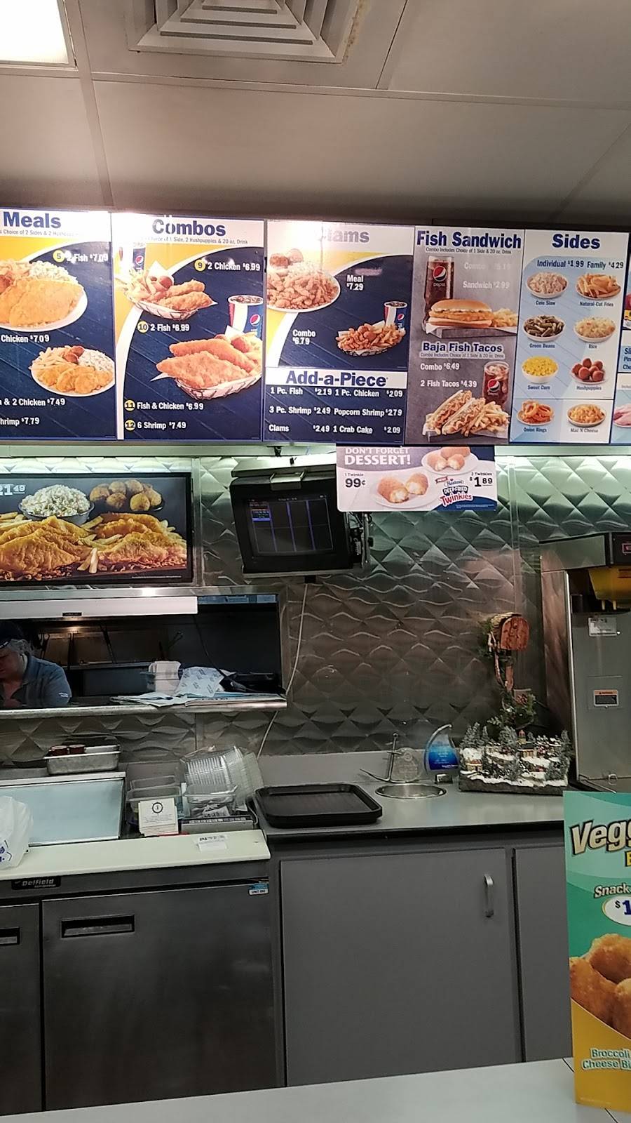 Long John Silvers | restaurant | 2040 Lee Hwy, Bristol, VA 24201, USA | 2766696633 OR +1 276-669-6633