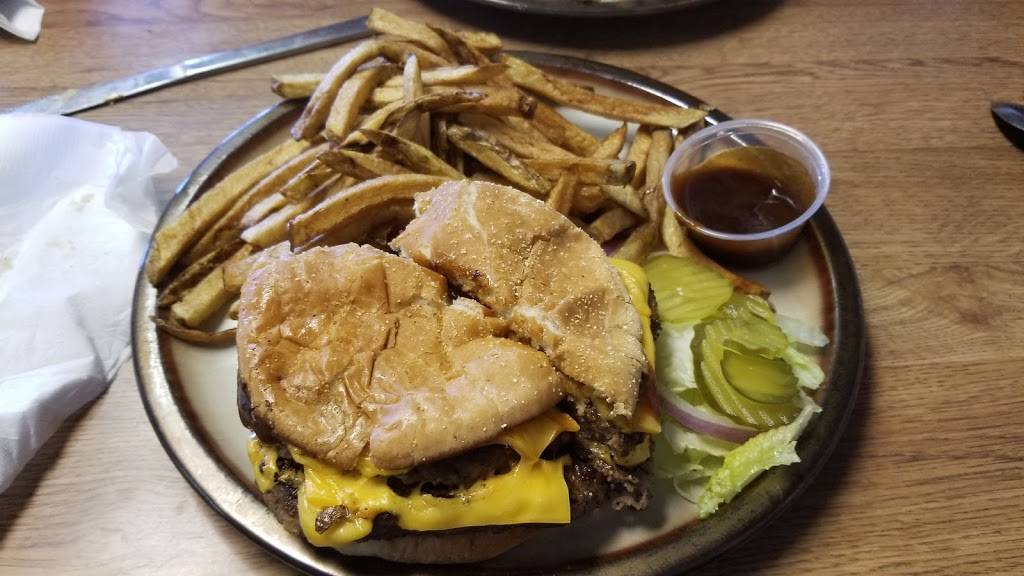 Riverside Cafe | restaurant | 9125 W Central Ave, Wichita, KS 67212, USA | 3167798700 OR +1 316-779-8700