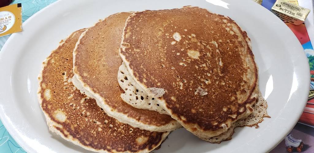 Krischs | restaurant | 11 Central Ave, Massapequa, NY 11758, USA | 5167973149 OR +1 516-797-3149