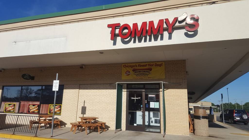 Tommys Chicago Dogs Subs Soup | restaurant | 3701 Durand Ave, Racine, WI 53405, USA | 2625547624 OR +1 262-554-7624