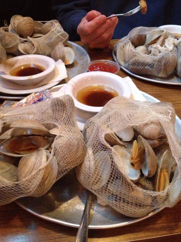 Stahleys Bar & Restaurant | restaurant | 1826 Hanover Ave, Allentown, PA 18109, USA | 6104332468 OR +1 610-433-2468