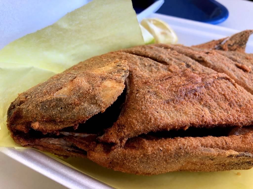 Louisiana Hometown Seafood Fish And Tacos | restaurant | 17944 S Avalon Blvd, Carson, CA 90746, USA | 3105385889 OR +1 310-538-5889