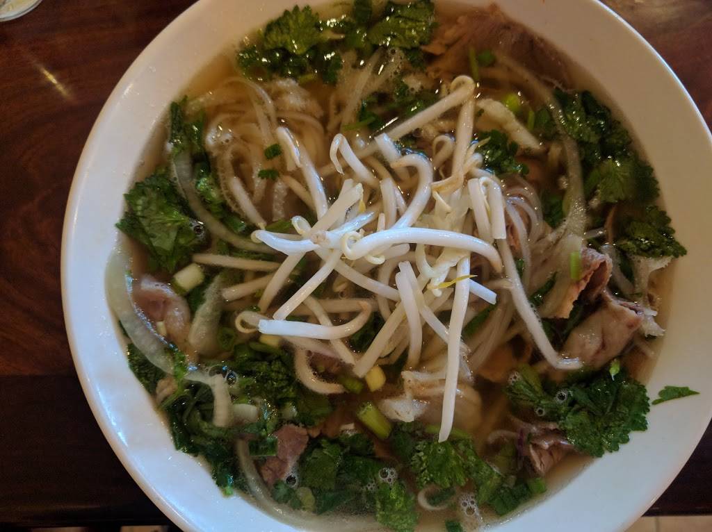 Pho Ton 4 | restaurant | 516 SE Chkalov Dr, Vancouver, WA 98683, USA | 3602549305 OR +1 360-254-9305