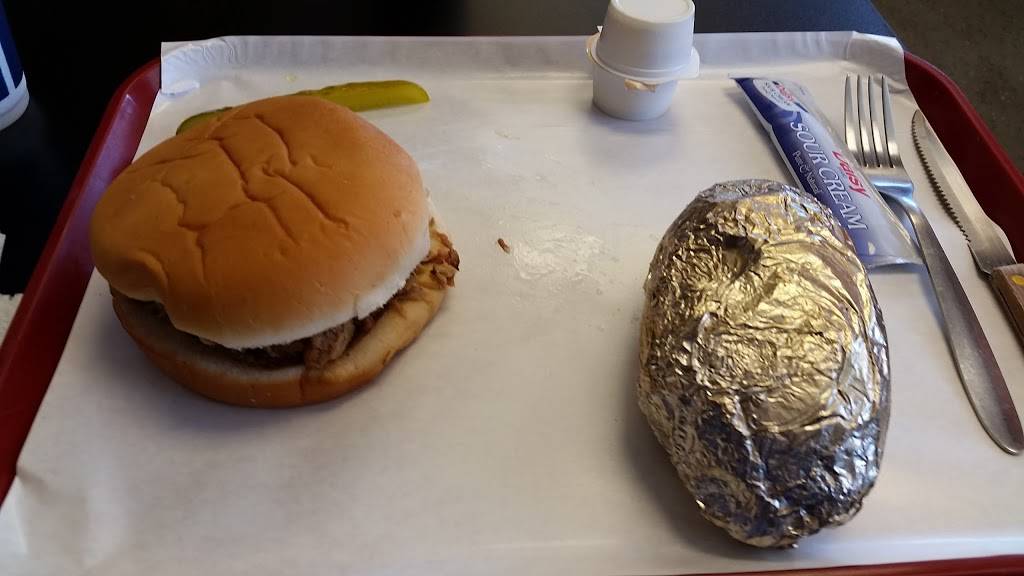 Smokey Racks BBQ | restaurant | 1002 S Broadway St, Pittsburg, KS 66762, USA | 6202327675 OR +1 620-232-7675