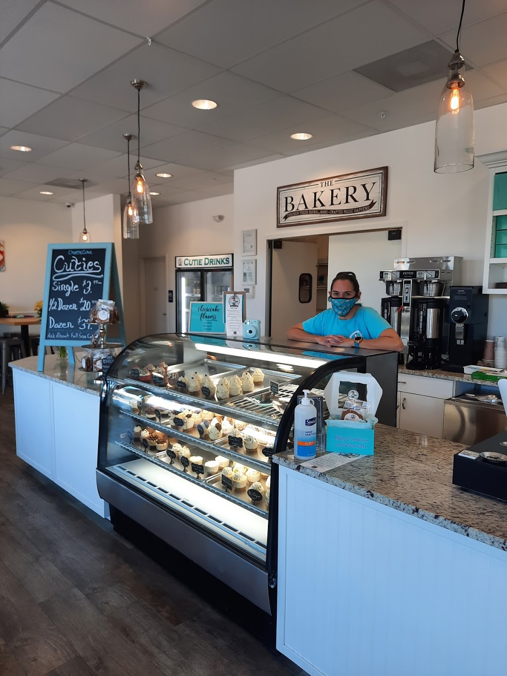 The Cheesecake Cutie & Cafe | cafe | 3324 E Bay Dr, Holmes Beach, FL 34217, USA | 9417792253 OR +1 941-779-2253