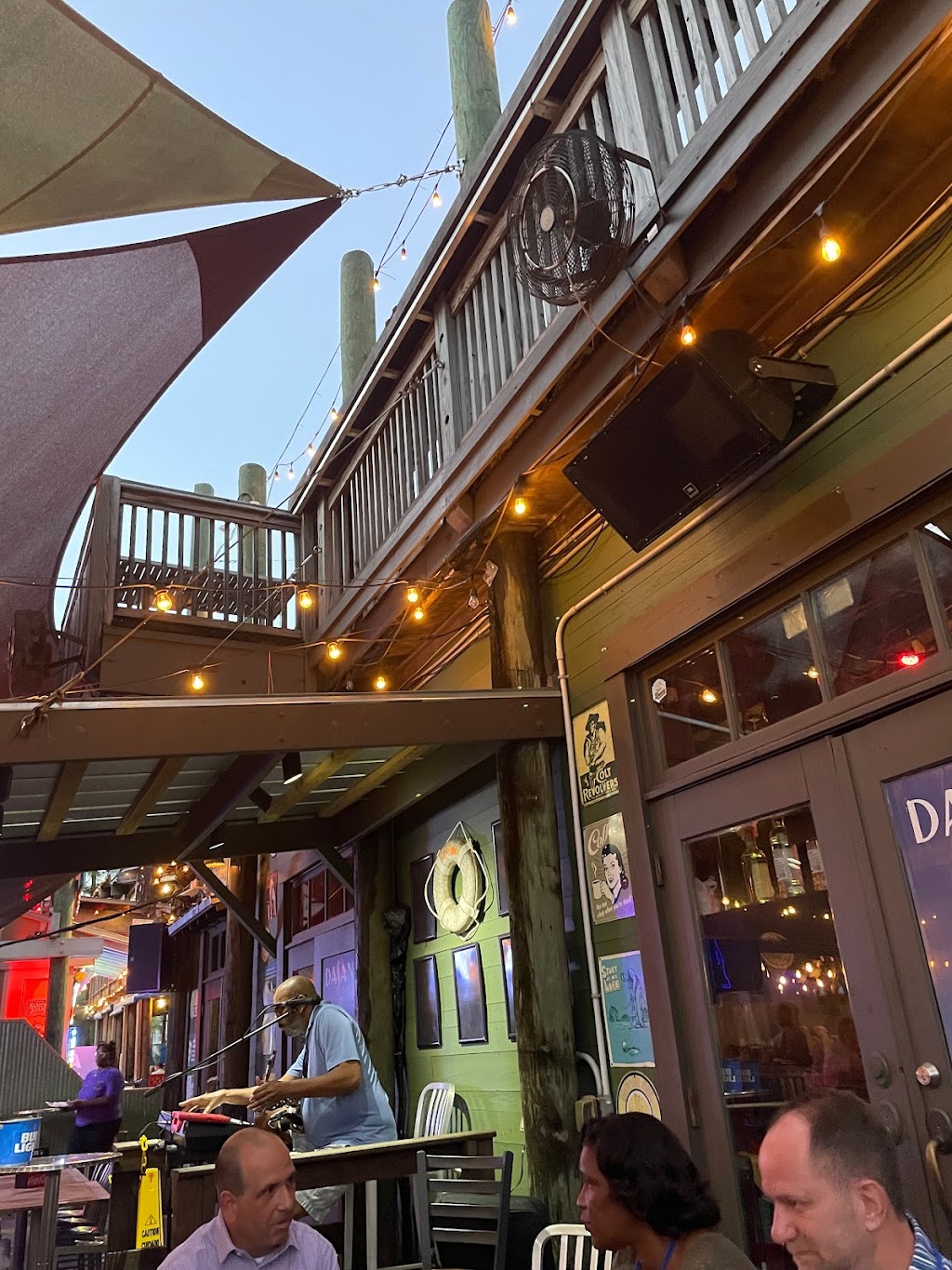 The Village Door Restaurant & Entertainment | restaurant | 136 Fishermans Cove, Destin, FL 32550, USA | 8506015959 OR +1 850-601-5959