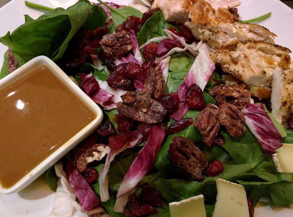 The Pickle Barrel | restaurant | 6508 Yonge St, North York, ON M2M 3X4, Canada | 4162264444 OR +1 416-226-4444