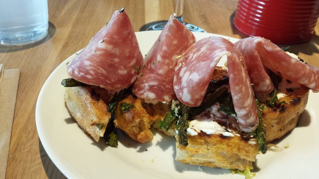 Sauce Pizza & Wine | restaurant | 75 East Rivulon Boulevard, Gilbert, AZ 85297, USA | 4805504000 OR +1 480-550-4000