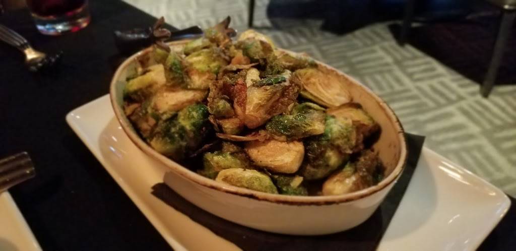 Vintage Prime & Seafood | restaurant | 5500 Cascade Rd SE, Grand Rapids, MI 49546, USA | 6169490570 OR +1 616-949-0570