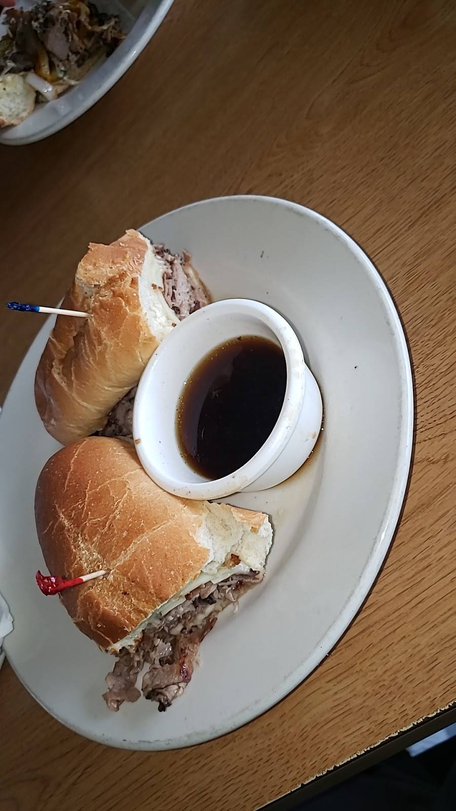 George Murphys at the Creek | restaurant | 36000 W Seven Mile Rd, Livonia, MI 48152, USA | 2484731300 OR +1 248-473-1300