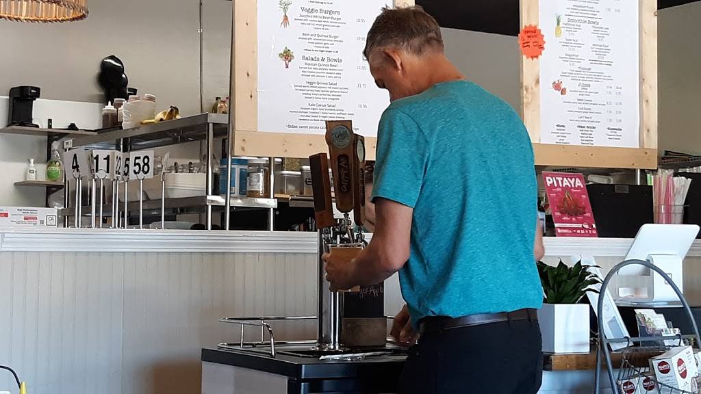 Living Foods | restaurant | 809 College Hill Rd, Oxford, MS 38655, USA | 6622344443 OR +1 662-234-4443