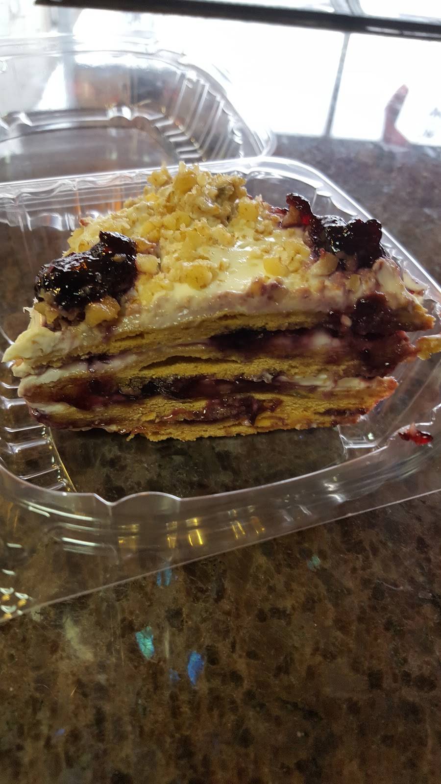 Lucianos Pizza & Pasta | meal delivery | 2341 California Ave SW, Seattle, WA 98116, USA | 2069331193 OR +1 206-933-1193