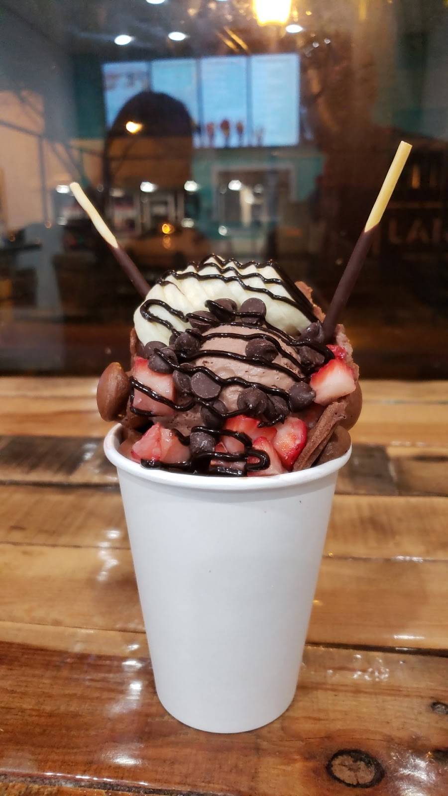 Bubble & Wrap | restaurant | 2070 Broadway, Redwood City, CA 94063, USA | 6507660425 OR +1 650-766-0425