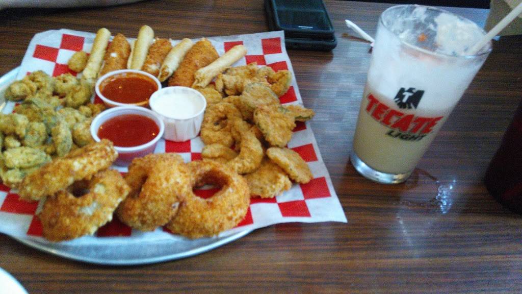 Chulas Sports Cantina | night club | 10516 Katy Fwy, Houston, TX 77043, USA | 7134656544 OR +1 713-465-6544