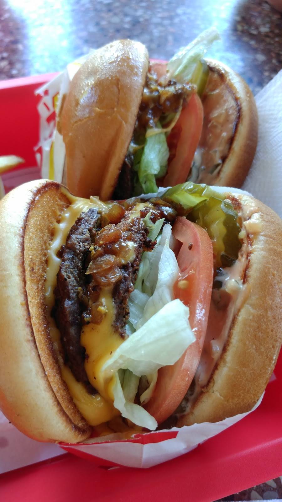 In-N-Out Burger | restaurant | 895 Cochrane Rd, Morgan Hill, CA 95037, USA | 8007861000 OR +1 800-786-1000