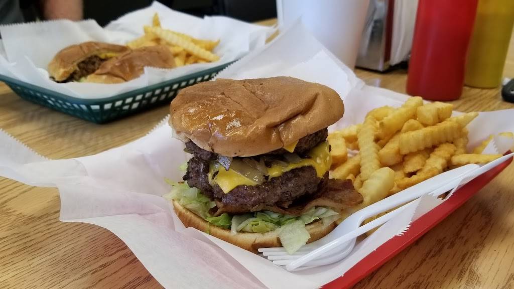 Sammys Sandwich Shop | restaurant | 4921 Messer Airport Hwy, Birmingham, AL 35212, USA | 2055911462 OR +1 205-591-1462