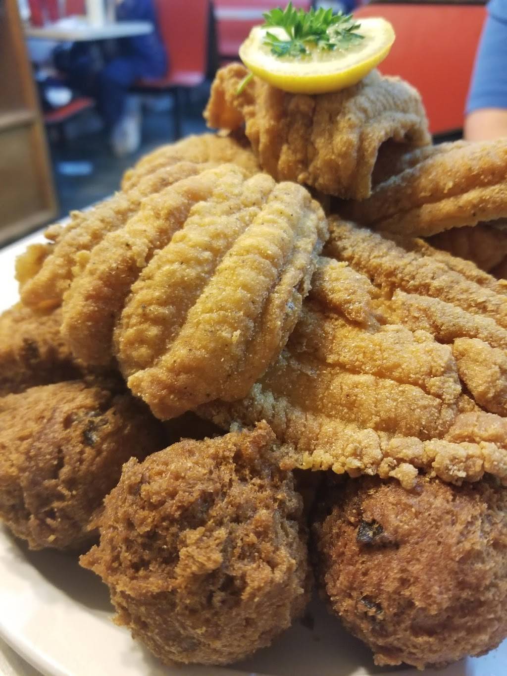 Warners Fish House | restaurant | 2221 Ave F, Bogalusa, LA 70427, USA | 9857325353 OR +1 985-732-5353