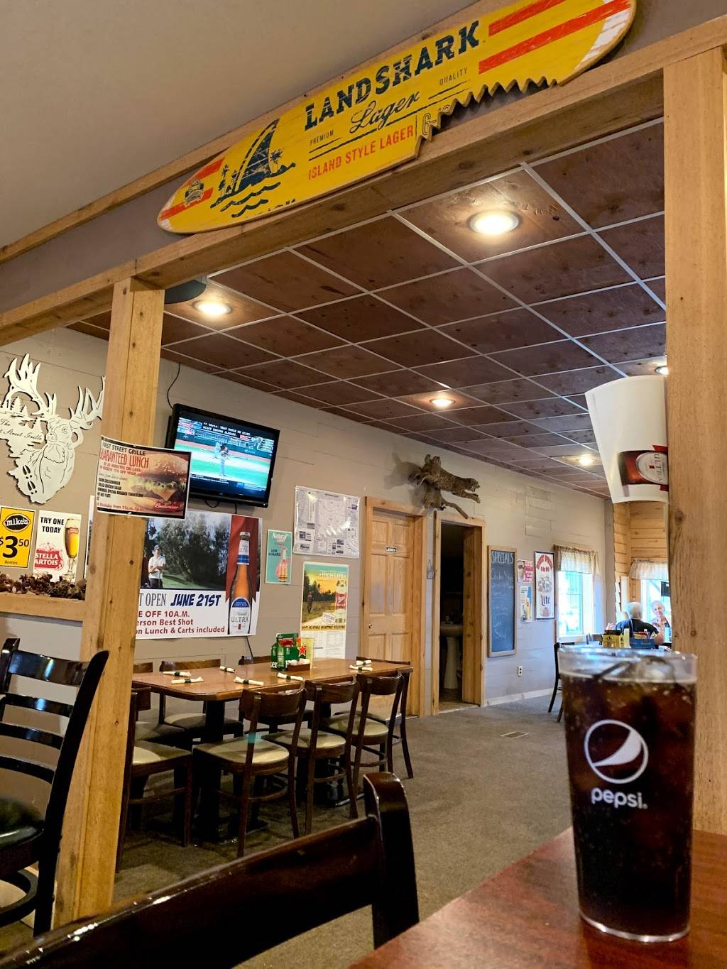 First St Grille | restaurant | 719 1st St, Keosauqua, IA 52565, USA | 3192936462 OR +1 319-293-6462