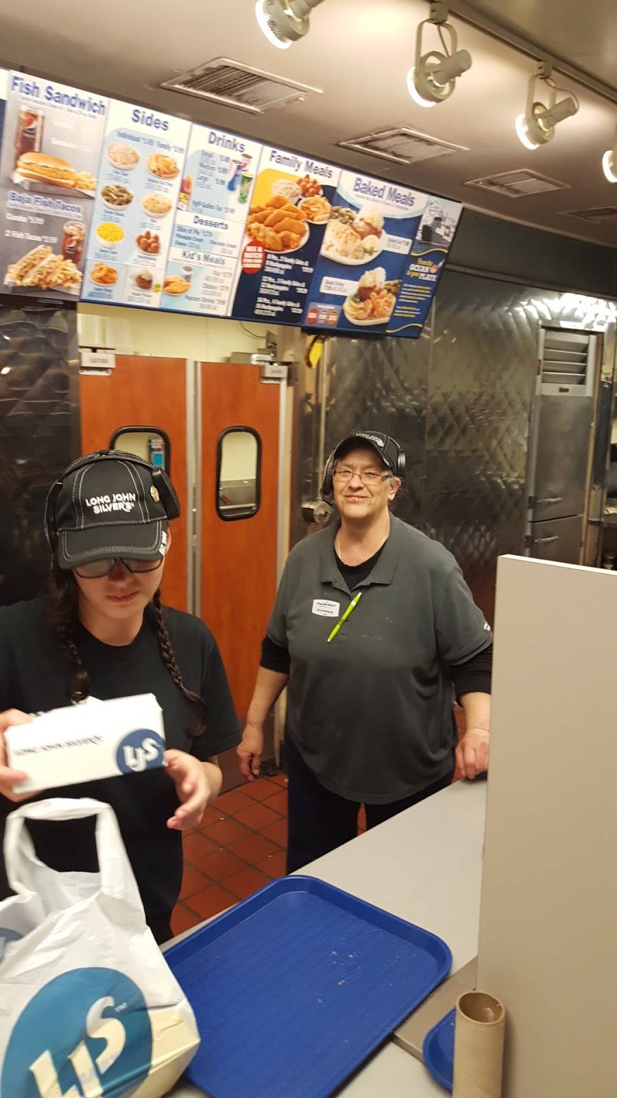 Long John Silvers | restaurant | 1417 W Broadway St, Princeton, IN 47670, USA | 8123858052 OR +1 812-385-8052