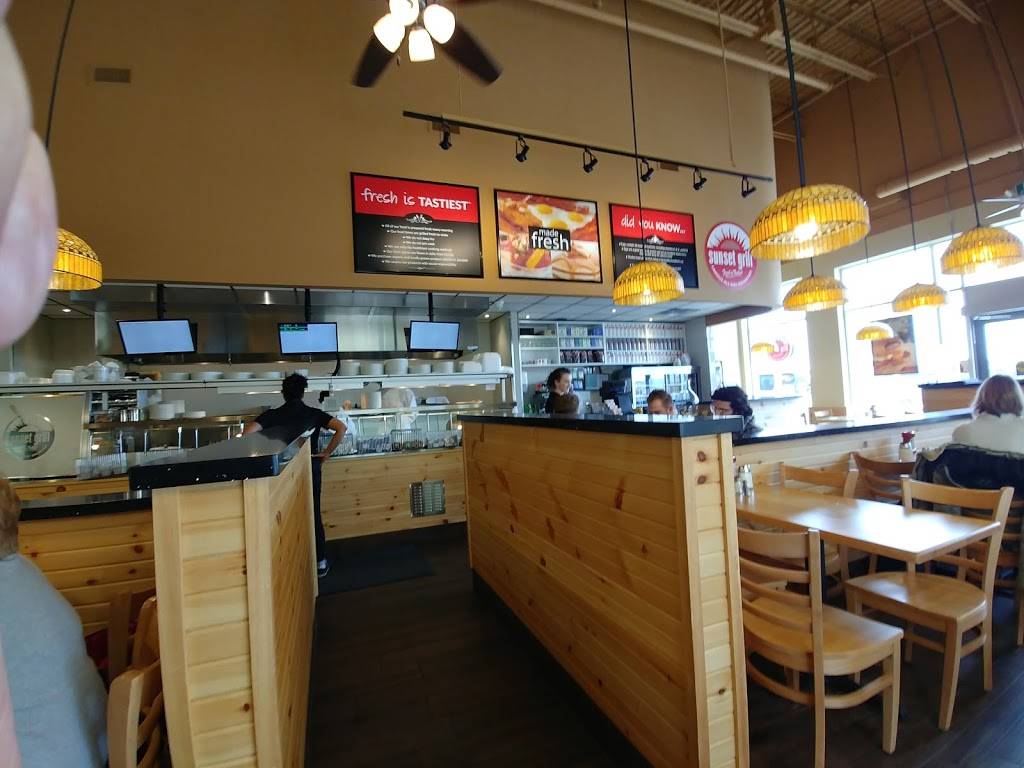 Sunset Grill | restaurant | 584 Weber St N, Waterloo, ON N2V 1K4, Canada | 5197464444 OR +1 519-746-4444