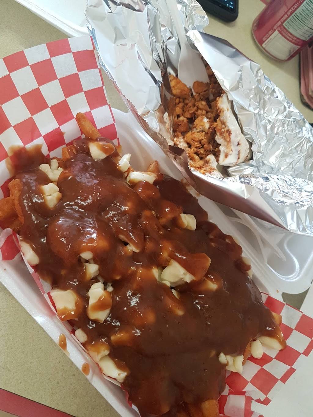 Sana Grill | restaurant | 989 Fennell Ave E, Hamilton, ON L8T 1R1, Canada | 9055751235 OR +1 905-575-1235