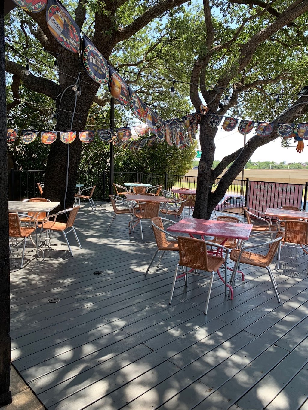 Two Senoritas Restaurant & Cantina | restaurant | 1222 N US 75-Central Expy 1000, McKinney, TX 75070, USA | 2145484182 OR +1 214-548-4182