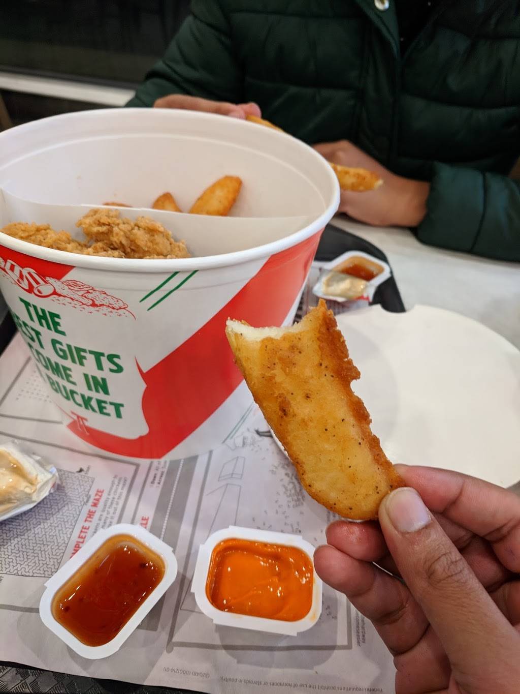 KFC | restaurant | 1201 E Alameda St, Norman, OK 73071, USA | 4053215152 OR +1 405-321-5152