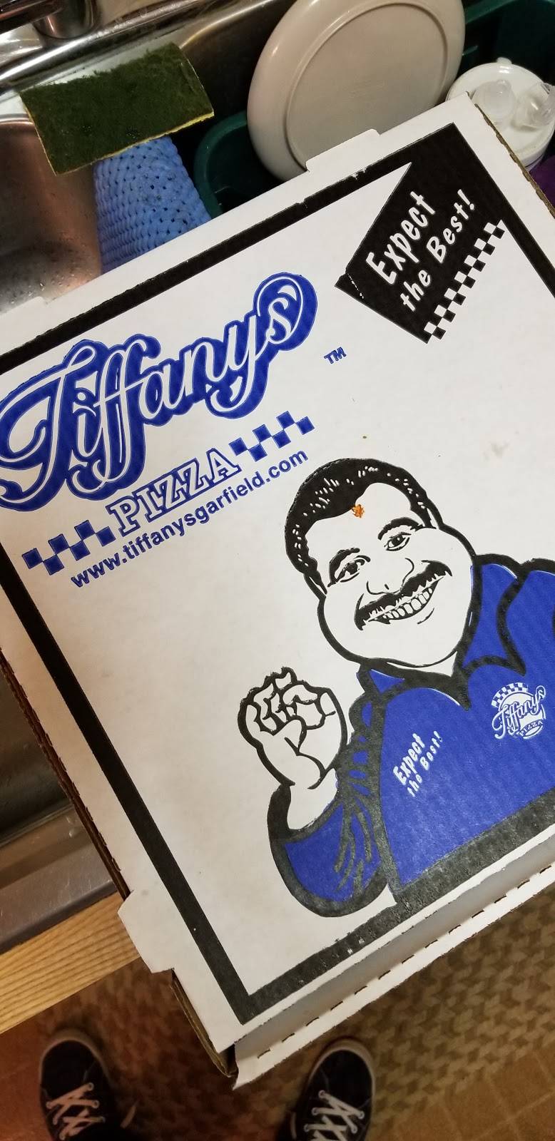 Tiffanys Pizza | restaurant | 5035 Turney Rd, Cleveland, OH 44125, USA | 2165873900 OR +1 216-587-3900