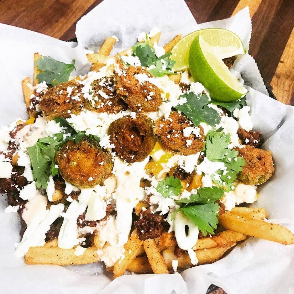 RAWKn Grub | restaurant | Inside GROWLERS, 1909 Poplar Ave, Memphis, TN 38104, USA | 9016547295 OR +1 901-654-7295