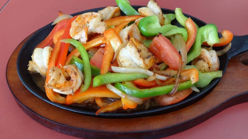 Elenas | restaurant | 5 W Tremont Ave, Bronx, NY 10453, USA | 9177377100 OR +1 917-737-7100