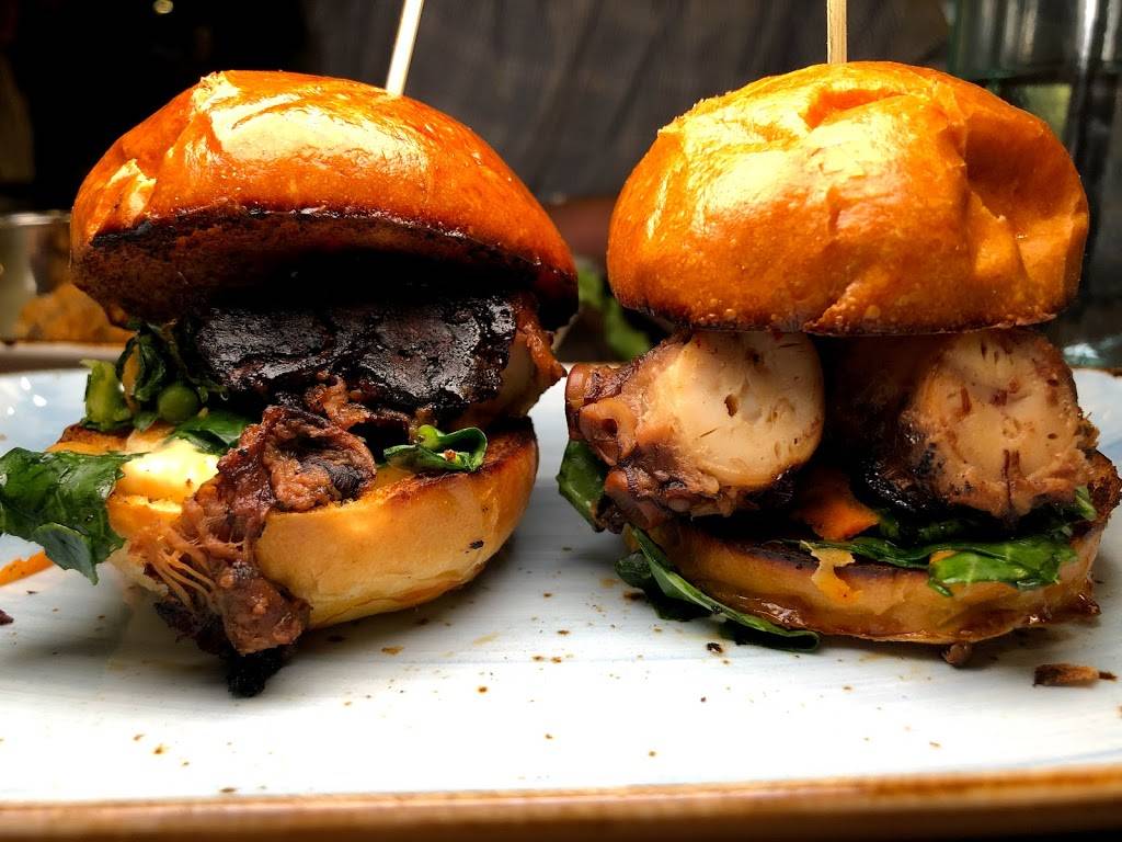 Ida Bs Table | restaurant | 235 Holliday St, Baltimore, MD 21202, USA | 4108440444 OR +1 410-844-0444