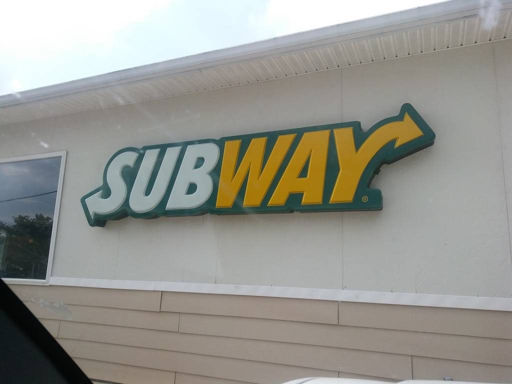 Subway Restaurants | restaurant | 920 S Park Ave, Herrin, IL 62948, USA | 6189426328 OR +1 618-942-6328