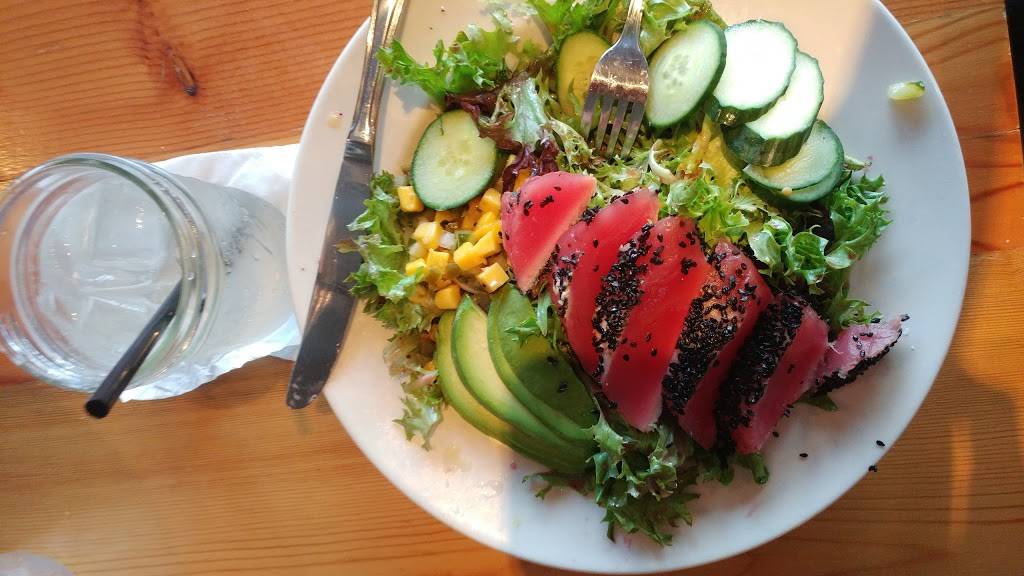 TJs Harbor Restaurant | restaurant | 7098 S, US-45, Oshkosh, WI 54902, USA | 9206889047 OR +1 920-688-9047