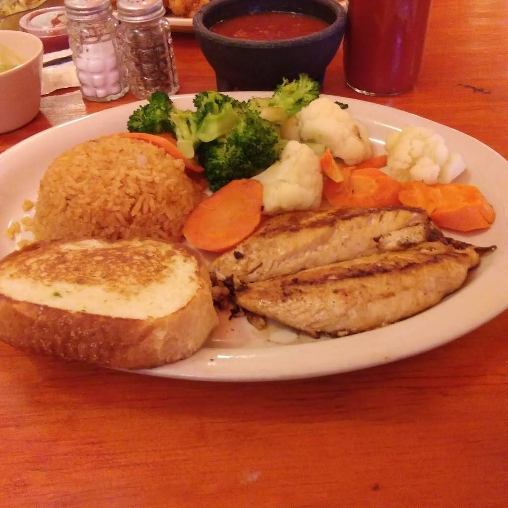 Palacios Mexican Restaurant | restaurant | 511 Main St, Palacios, TX 77465, USA | 3619722766 OR +1 361-972-2766