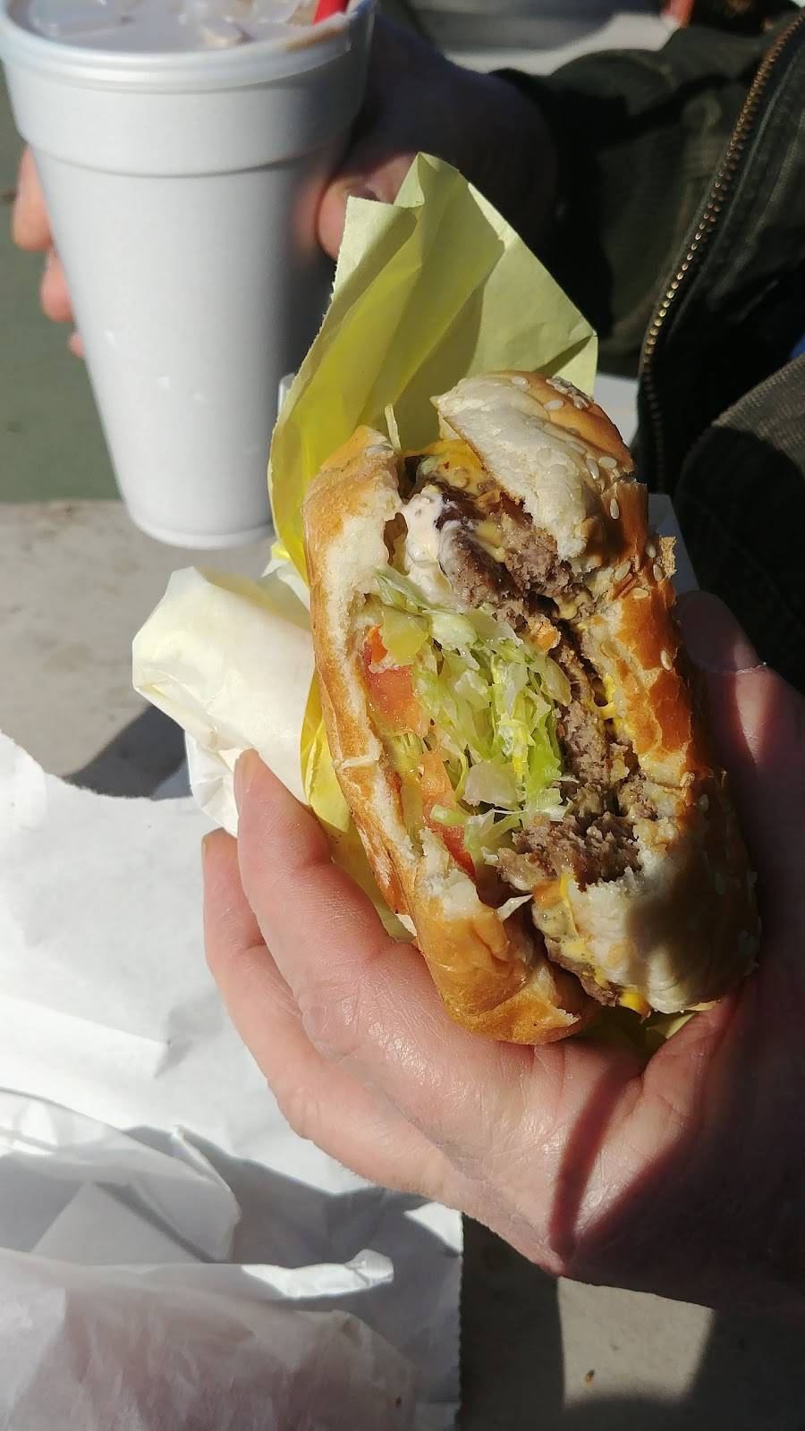 Andres Drive Inn | restaurant | 1419 Brundage Ln, Bakersfield, CA 93304, USA | 6613220044 OR +1 661-322-0044