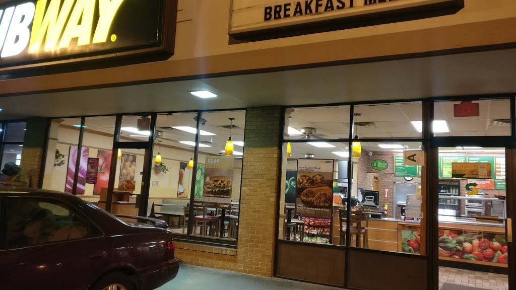 Subway | meal takeaway | 1979 Brownsboro Rd, Louisville, KY 40206, USA | 5027420008 OR +1 502-742-0008