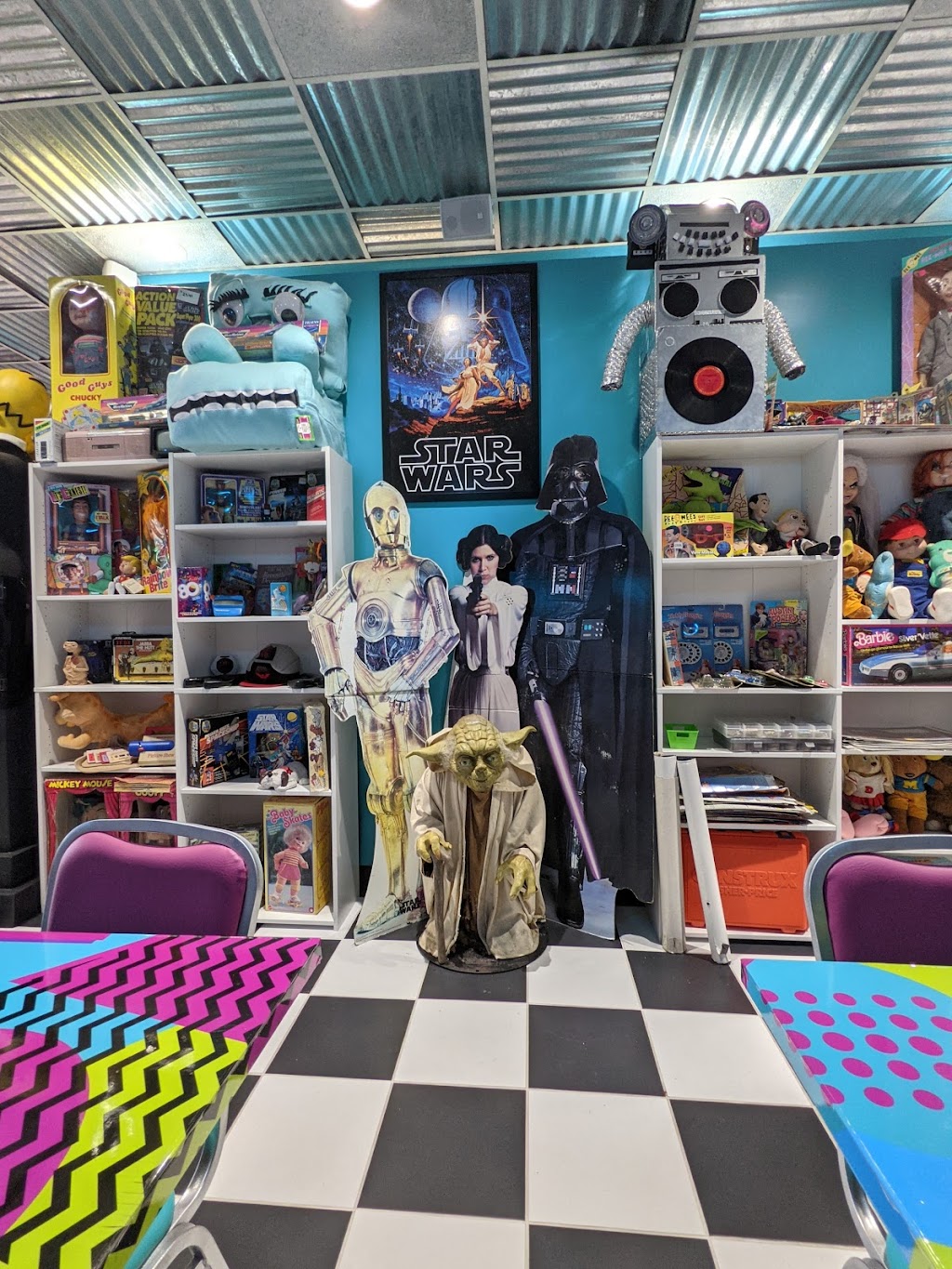 Back to the 80s Cafe & More Las Vegas | restaurant | 4755 S Maryland Pkwy, Las Vegas, NV 89119, USA | 7028957885 OR +1 702-895-7885