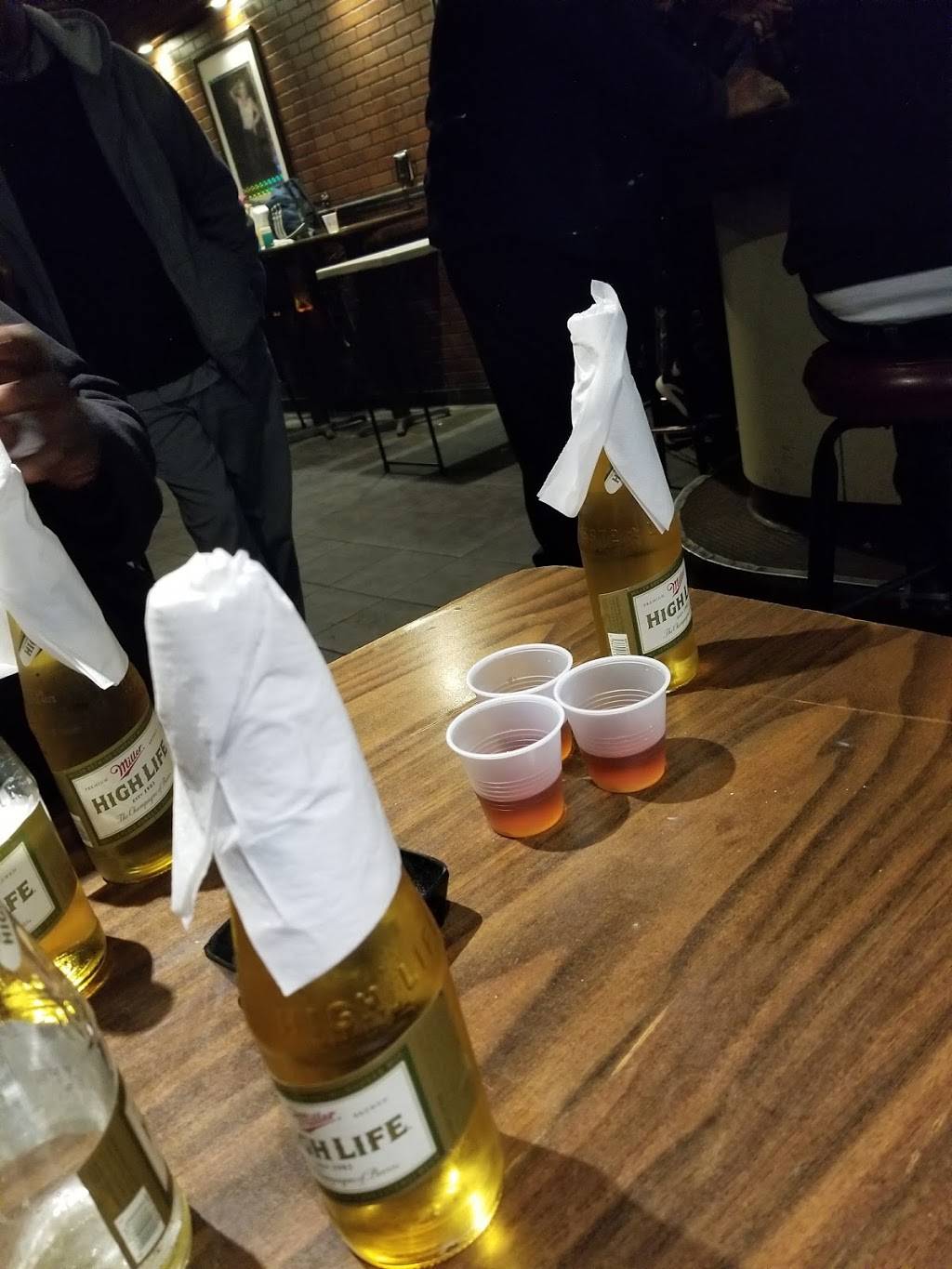 Julians Soul Food | restaurant | 1320 W Olney Ave, Philadelphia, PA 19141, USA | 2159272224 OR +1 215-927-2224