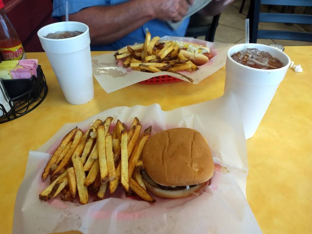 Poppys Top Dog | meal takeaway | 4027 Bainbridge Blvd #501, Chesapeake, VA 23324, USA | 7575451995 OR +1 757-545-1995