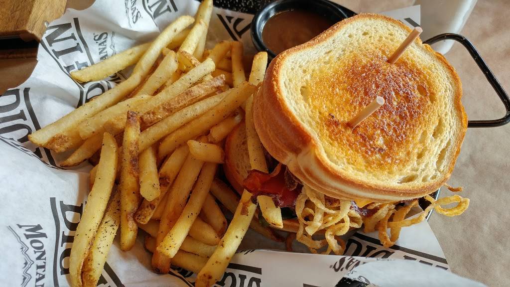 Montanas | restaurant | 1495 Aerowood Dr, Mississauga, ON L4W 1C2, Canada | 9052069811 OR +1 905-206-9811