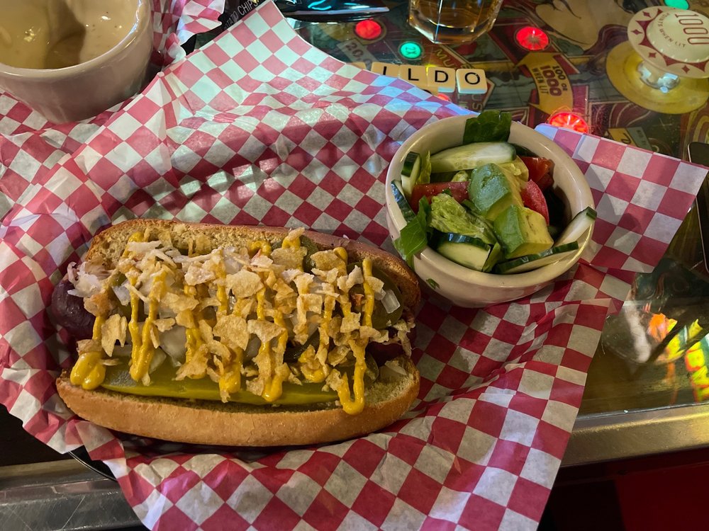 Flippers Tavern | restaurant | 1406 Avenue Q, Lubbock, TX 79401, USA | 8067015130 OR +1 806-701-5130