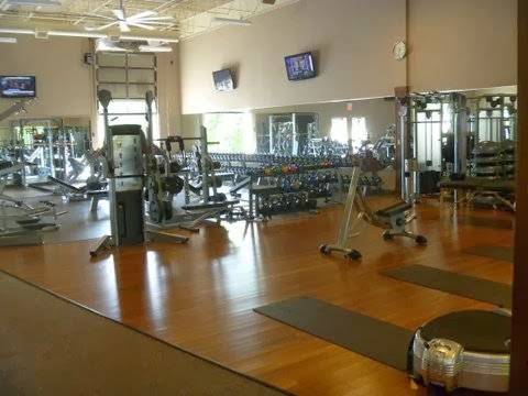 Ultimate Fitness & Training Center | restaurant | 11111 Greenbrier Rd, Minnetonka, MN 55305, USA | 9522418500 OR +1 952-241-8500