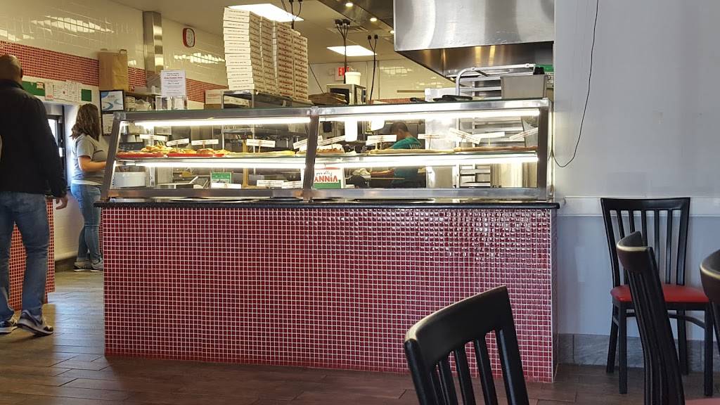 Vinnys Pizza and Pasta | restaurant | 332 Oyster Point Rd, Newport News, VA 23602, USA | 7573693554 OR +1 757-369-3554