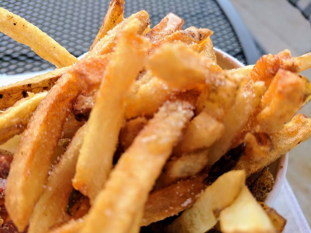 Burger Fresh | restaurant | 8121B Chippewa Rd, Brecksville, OH 44141, USA | 4405469900 OR +1 440-546-9900