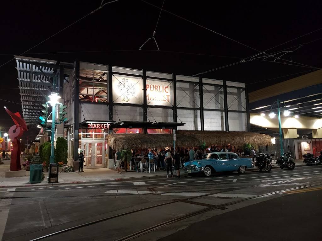 St. Paul Fish Company | restaurant | 400 N Water St, Milwaukee, WI 53202, USA | 4142208383 OR +1 414-220-8383