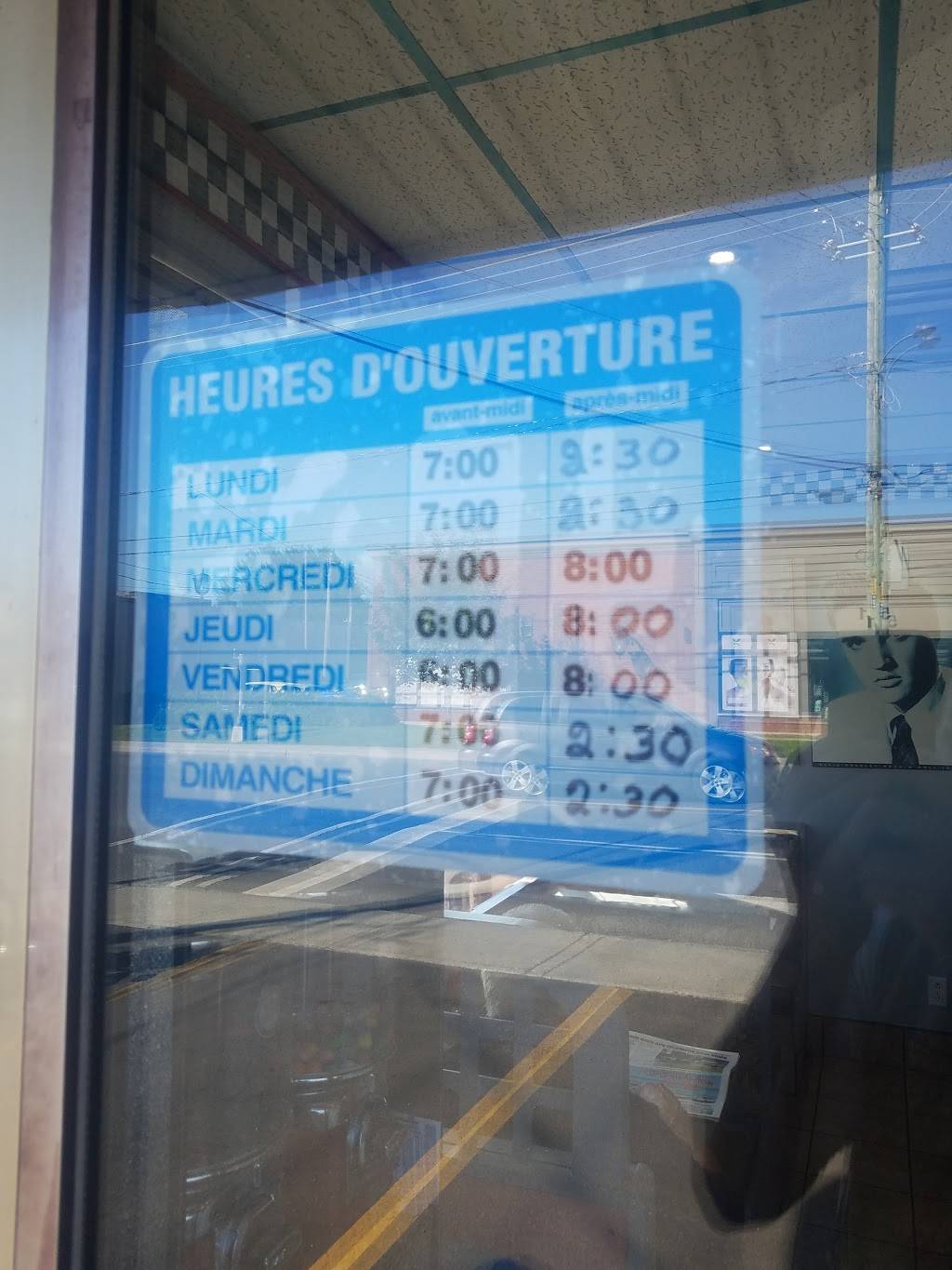 Cafe St Pierre | restaurant | 500 Rue Saint-Pierre, Drummondville, QC J2C 3W5, Canada | 8194753990 OR +1 819-475-3990